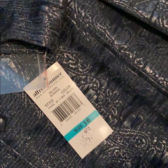 Jacket - Picture 3 of 3